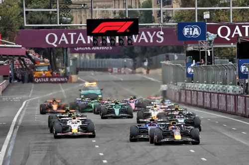 Der Start des Formel 1 Großen Preises von Aserbaidschan 2025. Foto: RacePictures.