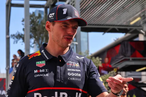 verstappen-baku-sonntag