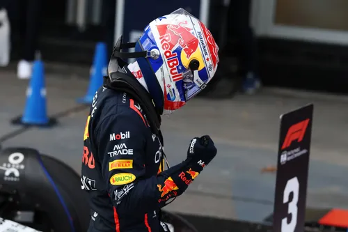 Max Verstappen behaalde pole position in Baku - Foto: Red Bull Content Pool