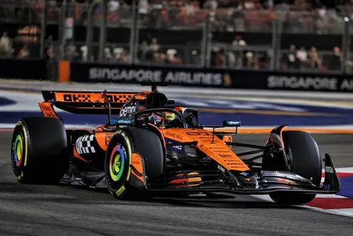 Oscar-Piastri-in-2025-singapore-gp
