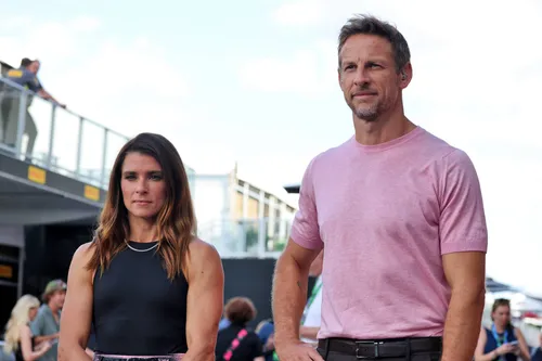 Danica Patrick und Jenson Button für Sky F1 beim Großen Preis der USA - Foto: RacePictures