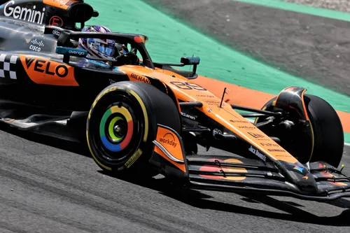 Kein McLaren und jetzt kein Red Bull für Dunne - Foto: RacePictures