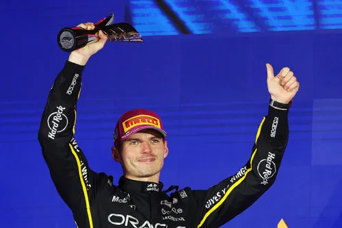 Max Verstappen-Singapore GP-P2 trophy-Red Bull Content Pool