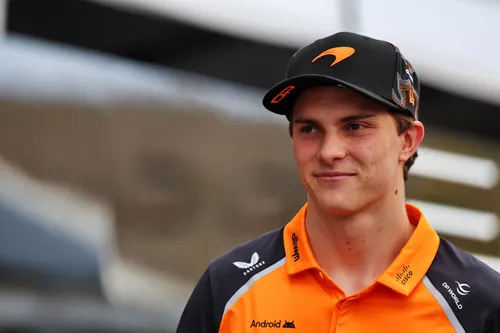 Oscar Piastri im US Fahrerlager - Foto: Racepictures