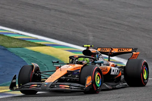 Lando Norris beim Großen Preis von Brasilien – Foto: Race Pictures