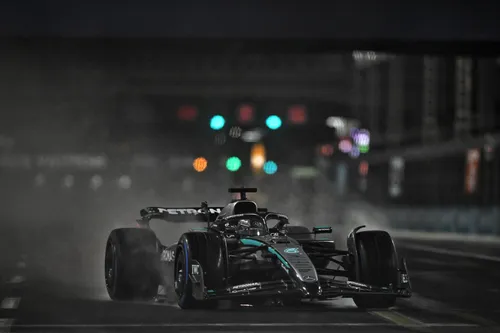 Russell war in Q1 und Q2 der Schnellste – Foto: RacePictures