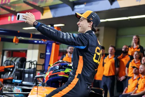 piastri-abu-dhabi-mclaren-jpg