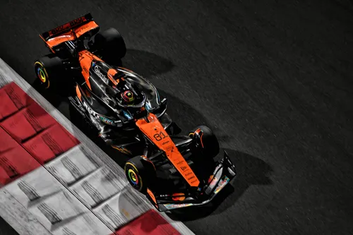 Lando Norris-mclaren-abu dhabi-racepictures-jpeg