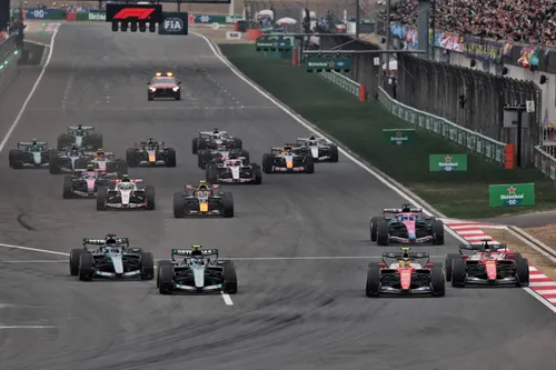 hamilton-ferrari-mercedes-china-jpg