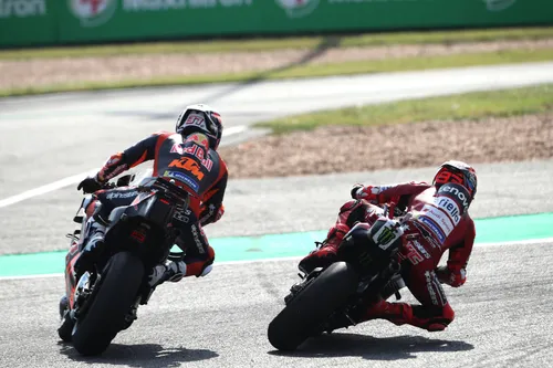 Het incident tussen Marquez en Acosta in Thailand - Foto: Red Bull Content Pool