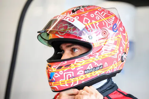 2261600233-2048x2048