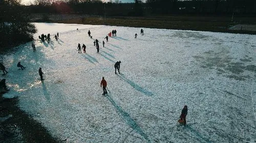 ijsbaan glimmen archiefbeeld fotocredits henk niemeijer