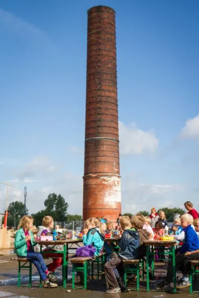 knipsel timmerdorp 8