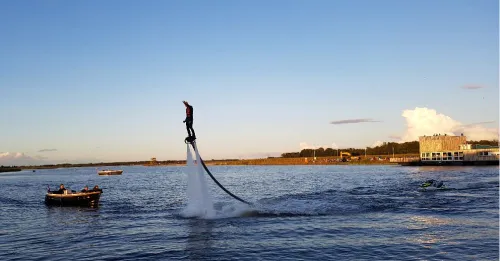 flyboarder