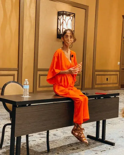 © littlelizziev / Instagram