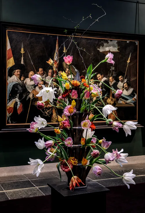 03 fhm mib eerdere editie bloemen paul wijkmeijer tulpenvaas jan van der vaart foto i powilleit