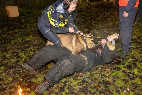 20221222 vuurwerk politiehonden 05