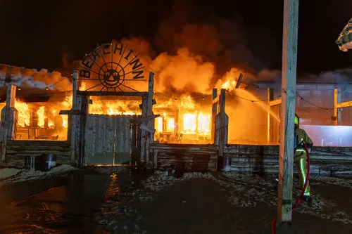 20231215 beach inn 02