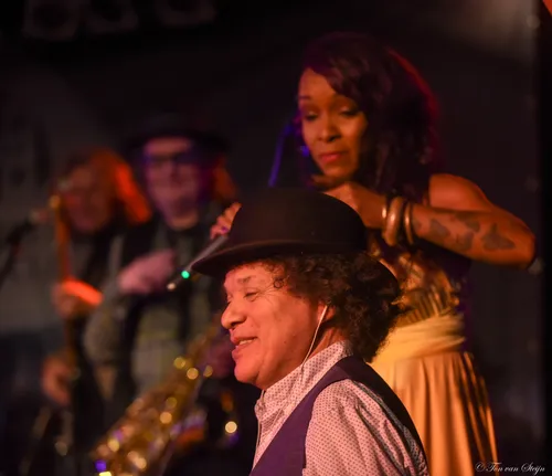 257821311 4449244371841461 605706158736502263 n