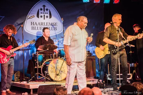 69212097 2313039505461969 1219505828545953792 o