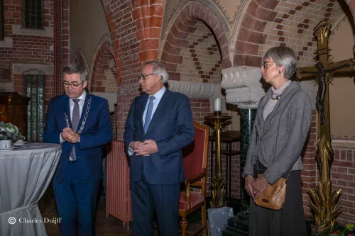 burg dhr duits en echtgenote