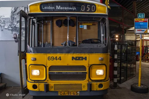 bus leiden