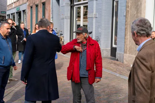 edo paardekoper vertelt verhaal aan jos wienen