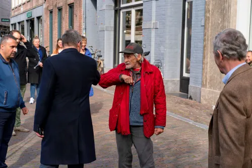 edo paardekoper vertelt verhaal aan jos wienen