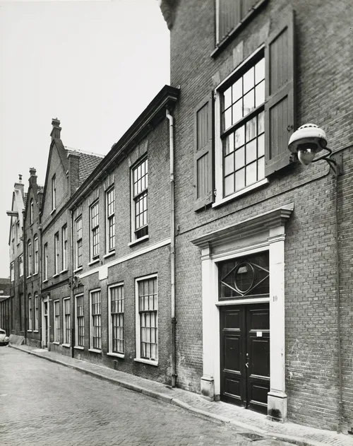 hoofdingang sint jacobs godshuis hagestraat 10 haarlem