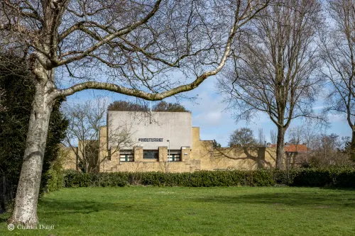 houtvaart vanaf grasveld