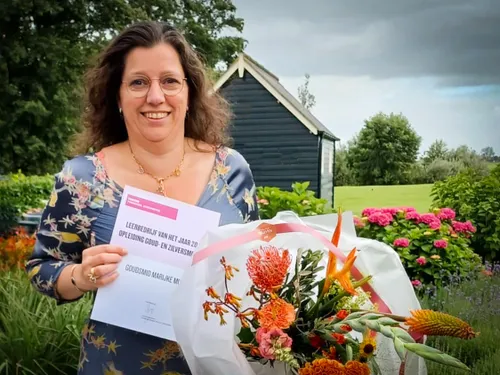 leerbedrijf jaar 2022 goudsmid opleiding edelsmid sieraad laten maken schoonhoven haarlem marijke mul prijs