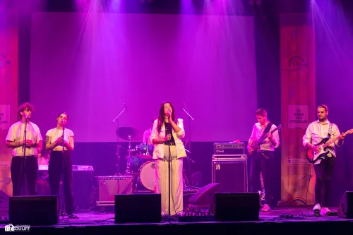 luz bravo band