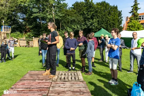 nicole voert het woord