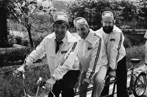 theo koomen heinze bakker en hans prakke bestanddeelnr 930 3179 1
