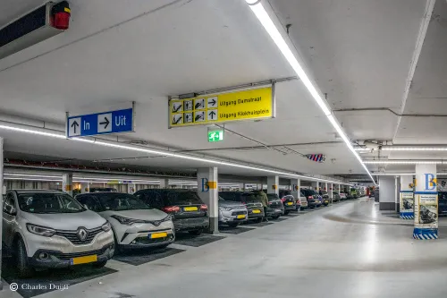 parkeergarage inside.\JPG kopie