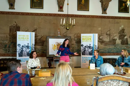 Wethouder van Loenen bedankt de BUUVers en Betrokken Buren