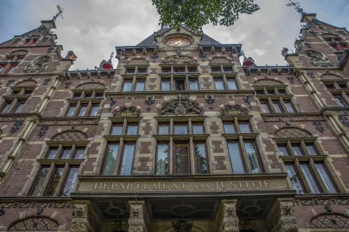 departement v justitie