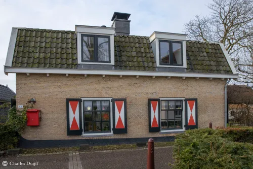 huis met luikjes