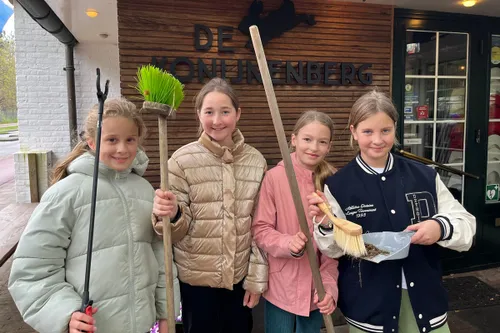 initiatiefnemers groep 7a van de vijfsprong vlnr jolie jenna josephine en liv