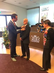 bestand 0032 225x300