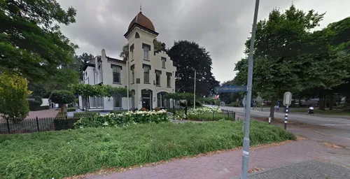 oranje mecklenburg villa kasteel slot google street view