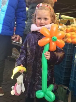 weekmarkt aaltjesdagen bloem 299x400