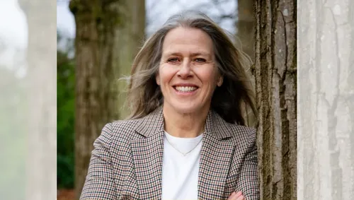 d66