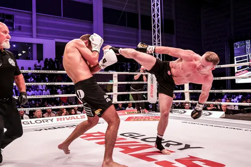 220917 glory rivals2 fightnight on0135 1