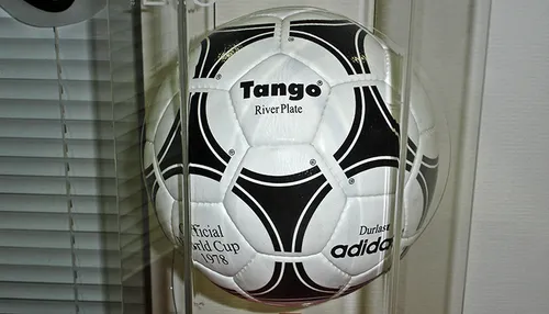 adidas tango argentina river plate 1978 cup official ball banner