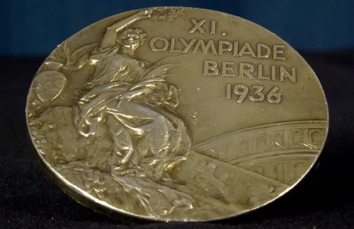 cdnnieuwsnlmediasites4320160818103352olympische medaille 1936 wiki 6f964ac0fa9be237070e7a127e645291cb8f0ad0
