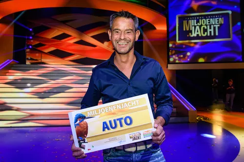 jos uit heemskerk wint een auto bij tv show miljoenenjacht