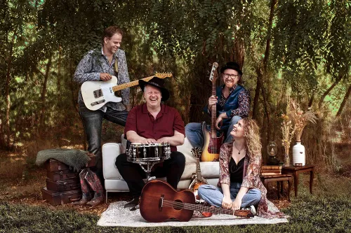 ninalynn met band kopieren 4 1