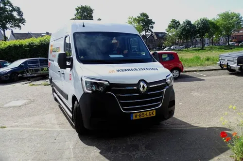 foto 17 5 2025 83 voedselbankennl nieuwe elektrische bestelbus v 85 lgk