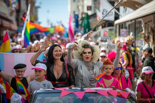 20220801 pride beach 19